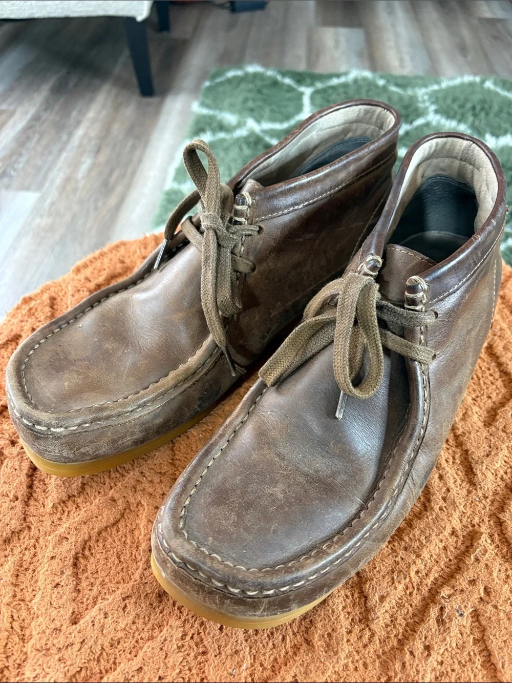 Clarks Brown Leather Chukka Boots with Gum Outsole